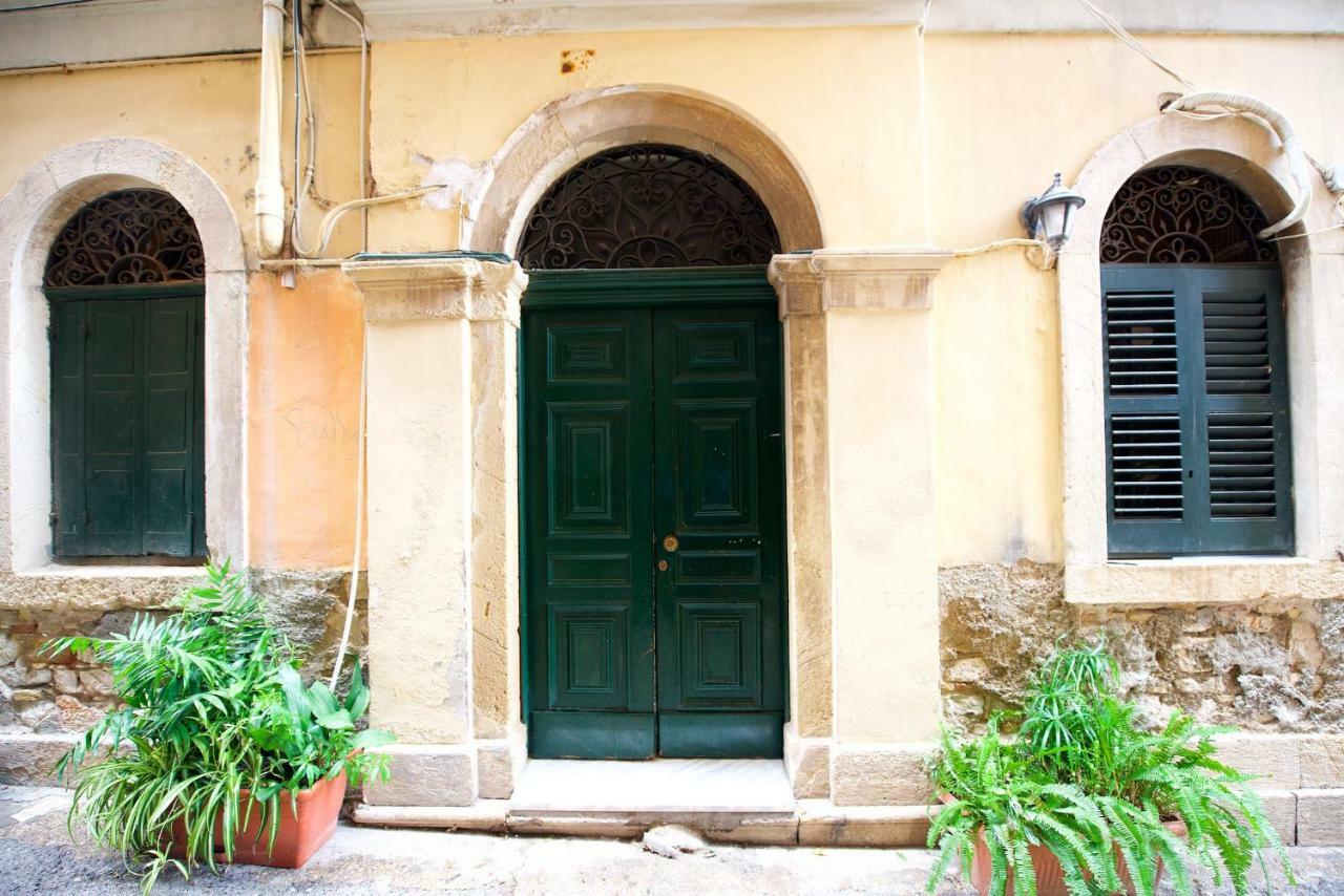 Old Fortress Luxury Apartment *